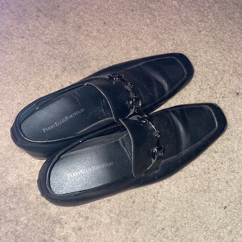 Perry Ellis shoes